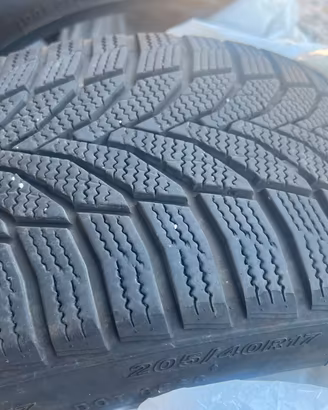 Gomme auto