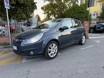 Opel Corsa 1.2 80CV 5 porte GPL-TECH Edition