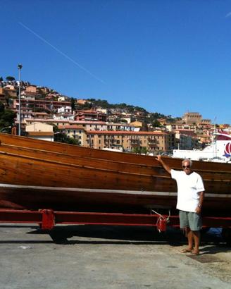 Gozzo di 8 m. F. T. In mogano e teak