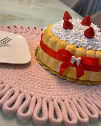 Torta charlotte decorativa
