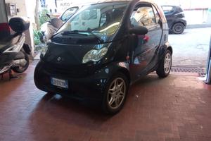 Smart ForTwo 700 coupé pure 61CV