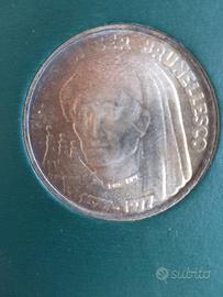 Moneta. argento