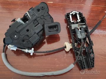 Serrature anteriori SX e DX Golf 6