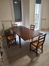 Set tavolo allungabile + 4 sedie