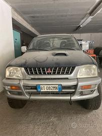 Pick up L200 2001