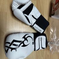 Guantoni Boxe Domyos FKT 180 Bianchi – Nuovi