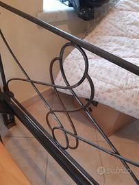 Letto singolo in ferro battuto