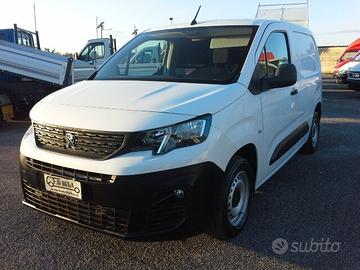 vari modelli isotermico nuovo con frigo