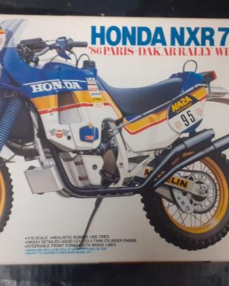 Modellino Honda NXR 750 86' Paris Dakar Winner