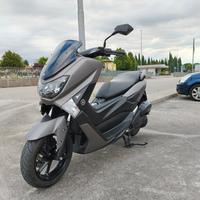 Yamaha Nmax 155 di serie
