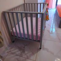 Lettino con ruote CHILDHOME + materasso su misura