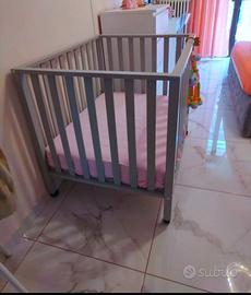 Lettino con ruote CHILDHOME + materasso su misura