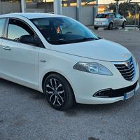 Lancia ypsilon 1.3 95cv platinum