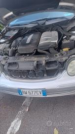 auto Mercedes 225.000 km, anno 2002 classe C 200