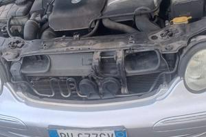 auto Mercedes 225.000 km, anno 2002 classe C 200