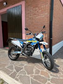 Moto valenti sm 125