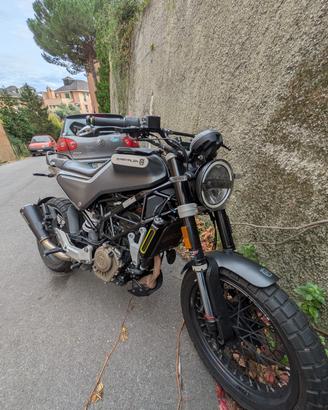 Husqvarna svartpilen 125