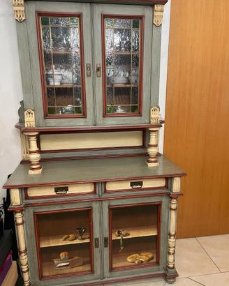 Sala da pranzo (cristalliera, credenza, tavolo)