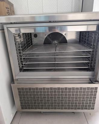 Abbattitore di temperatura professionale Coldline