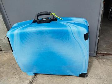 Valigia da viaggio a combinazione della Delsey