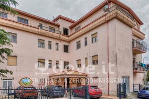 Appartamento di 130 m² con 4 locali e posto auto a