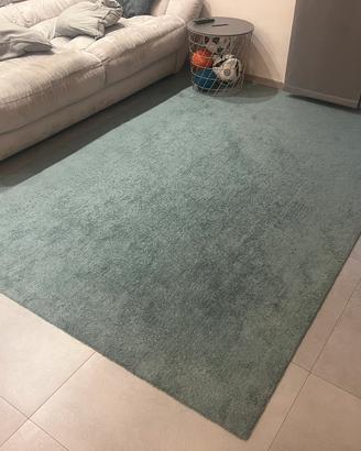 Tappeto pelo corto verde