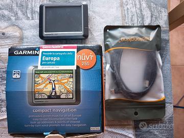 Navigatore Garmin Nuvi 250