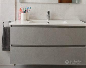 Composizione bgano con specchio