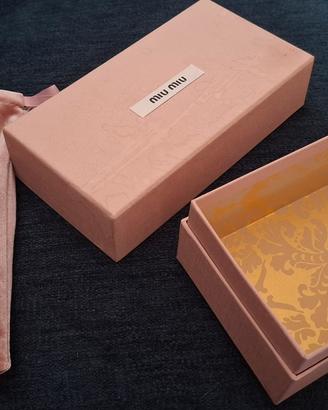 Custodie Miu Miu