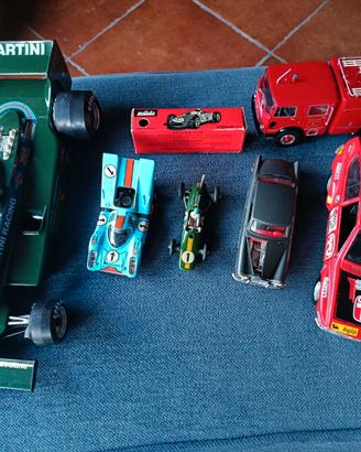 Lotto modellini auto varie scale