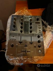 DJM-400