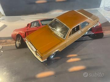 BBURAGO ROLLS ROYCE CAMARGUE GIALLA  SCALA 1/22