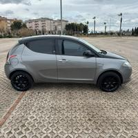 Lancia ypsilon 1.3 95cv