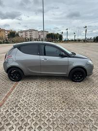 Lancia ypsilon 1.3 95cv