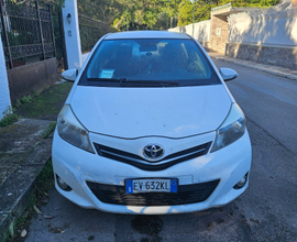 Toyota Yaris 2014 1.000 cc