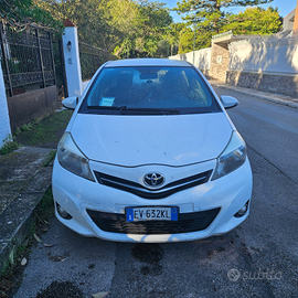 Toyota Yaris 2014 1.000 cc