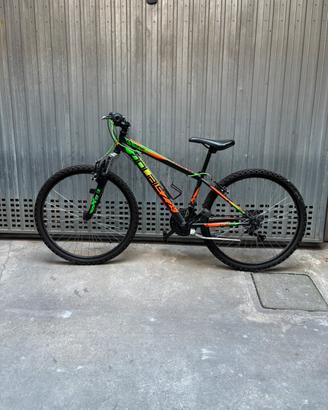 Mountain Bike maniac misura ruote 26 da 8/12 anni