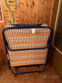 BRANDINA PIEGHEVOLE IKEA SANDVIKA CON MATERASSO