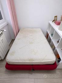 Letto da una piazza e mezza con materasso – 150 €