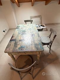 Tavolo in legno vintage