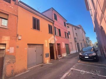 CASA INDIPENDENTE A MASSA LOMBARDA