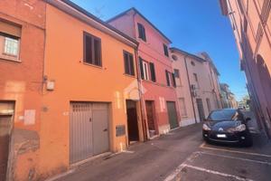 CASA INDIPENDENTE A MASSA LOMBARDA