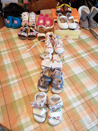 Scarpe bimba dal n. 21 al 26 a 5 euro al pezzo