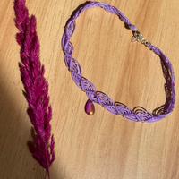 Choker lilla in macramè artigianale
