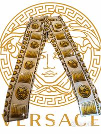 Jeans versus Versace