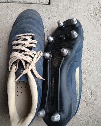 3 paia di scarpe sportive 