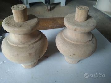 Piedi a cipolla per mobili  antichi