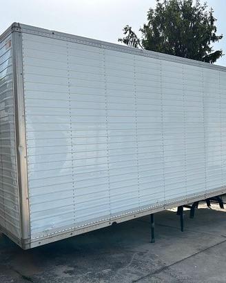 Furgone in alluminio mt. 6,60 con porta lato destr