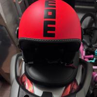 Casco Momo Design