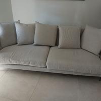 Divani moderni ideali per arredamenti da 1 im